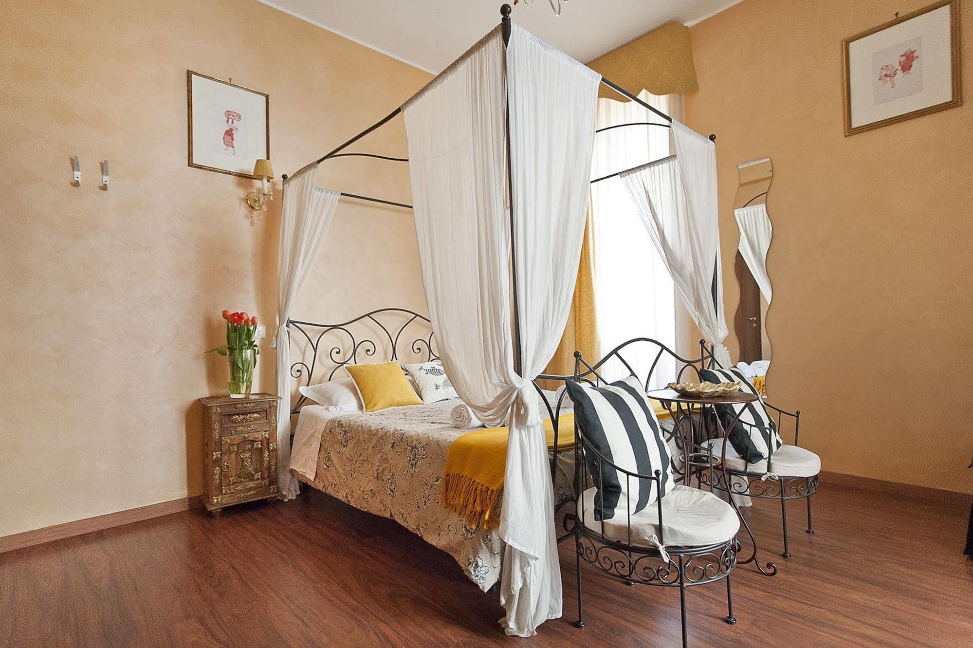 Holidays Rooms Roma Exterior foto